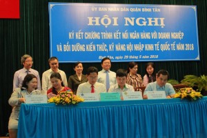 Lễ ký kết hỗ trợ vốn vay ưu đãi cho các doanh nghiệp, hộ sản xuất kinh doanh trên địa bàn quận Tân Phú lần 1 năm 2018