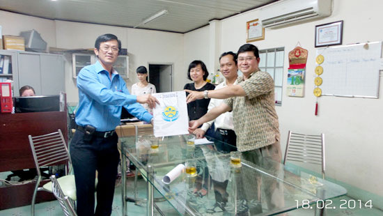 Hội Doanh Nghiệp Quận Tân Phú thăm và chúc Tết hội viên đầu năm 2014